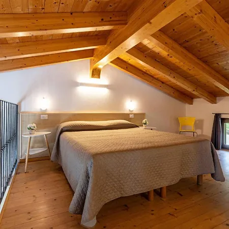 In Tremosine/gardasee 22254 Pieve (Lombardy)
