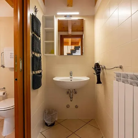 Apartment In Tremosine/gardasee 22254