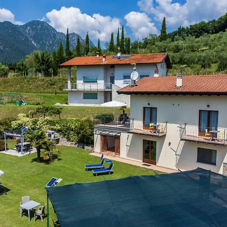 In Tremosine/gardasee 22254 Apartment